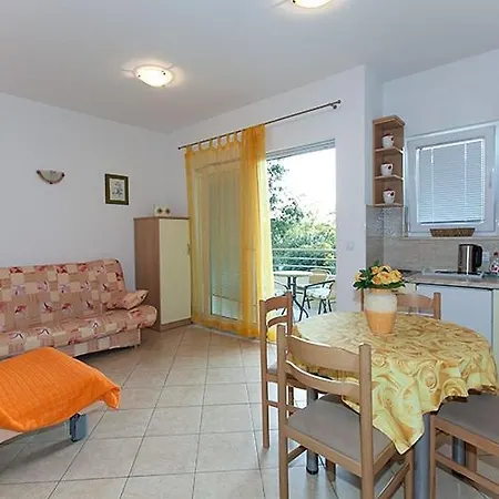 In With Terrace, Air Conditioning, Wifi, Washing Machine 202-4 *