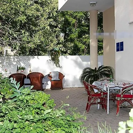 In With Terrace, Air Conditioning, Wifi, Washing Machine 202-4 *